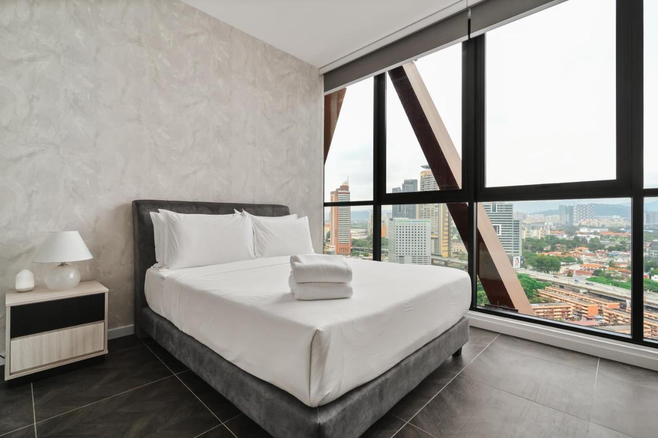Scarletz Klcc Apartments By Soulasia クアラルンプール エクステリア 写真
