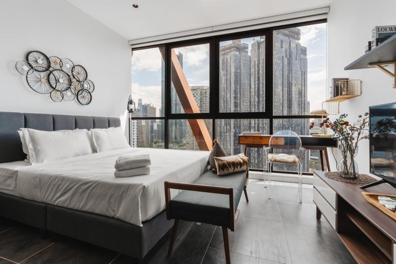 Scarletz Klcc Apartments By Soulasia クアラルンプール エクステリア 写真