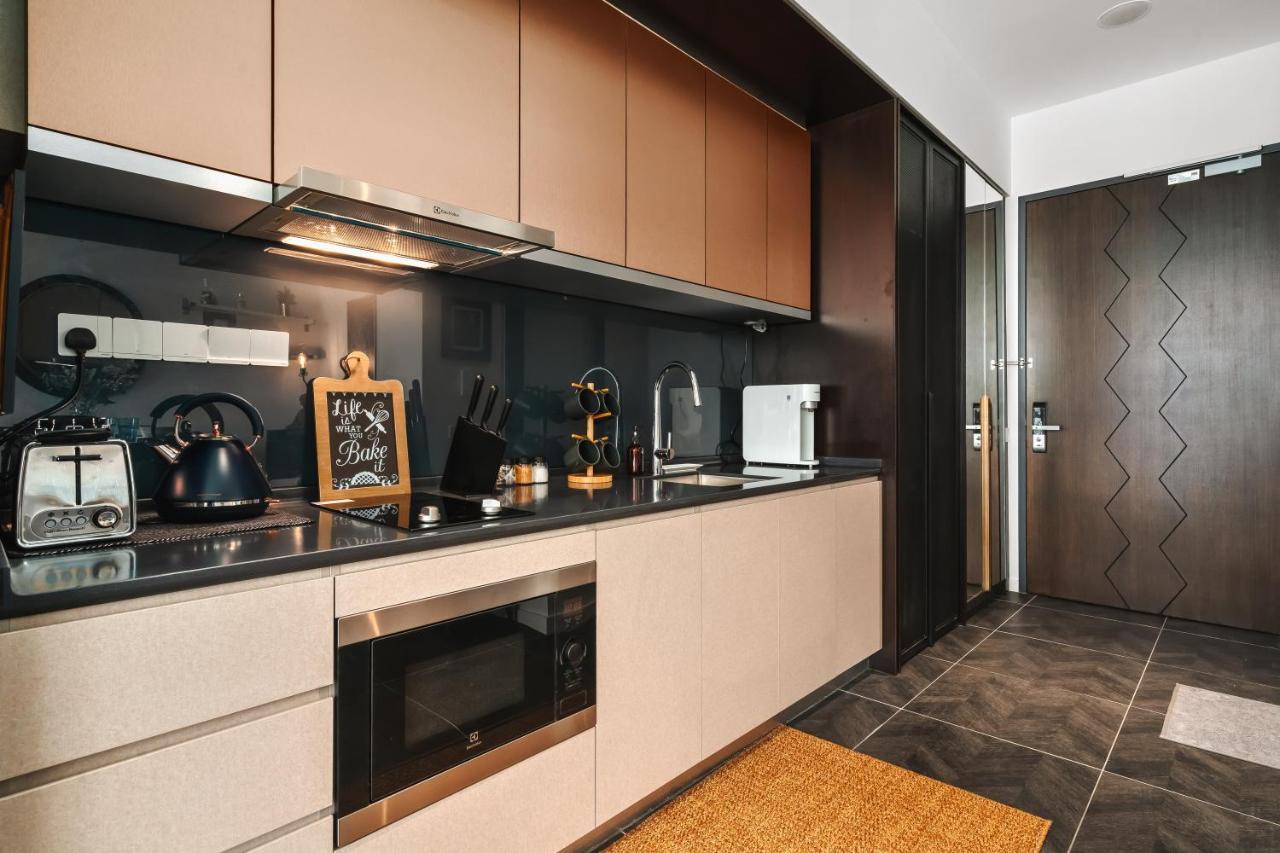 Scarletz Klcc Apartments By Soulasia クアラルンプール エクステリア 写真