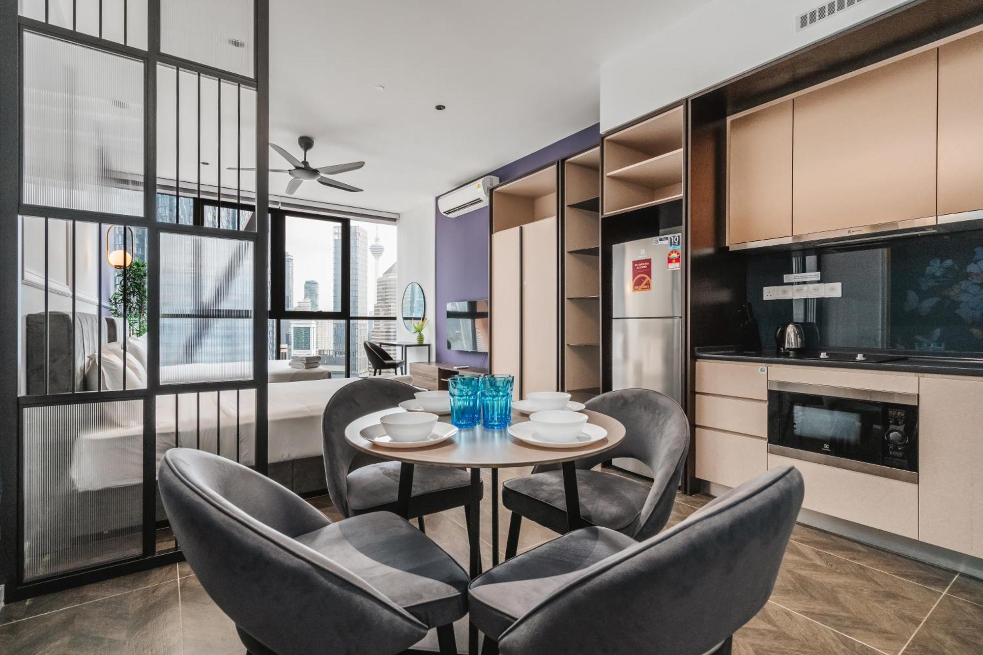 Scarletz Klcc Apartments By Soulasia クアラルンプール エクステリア 写真