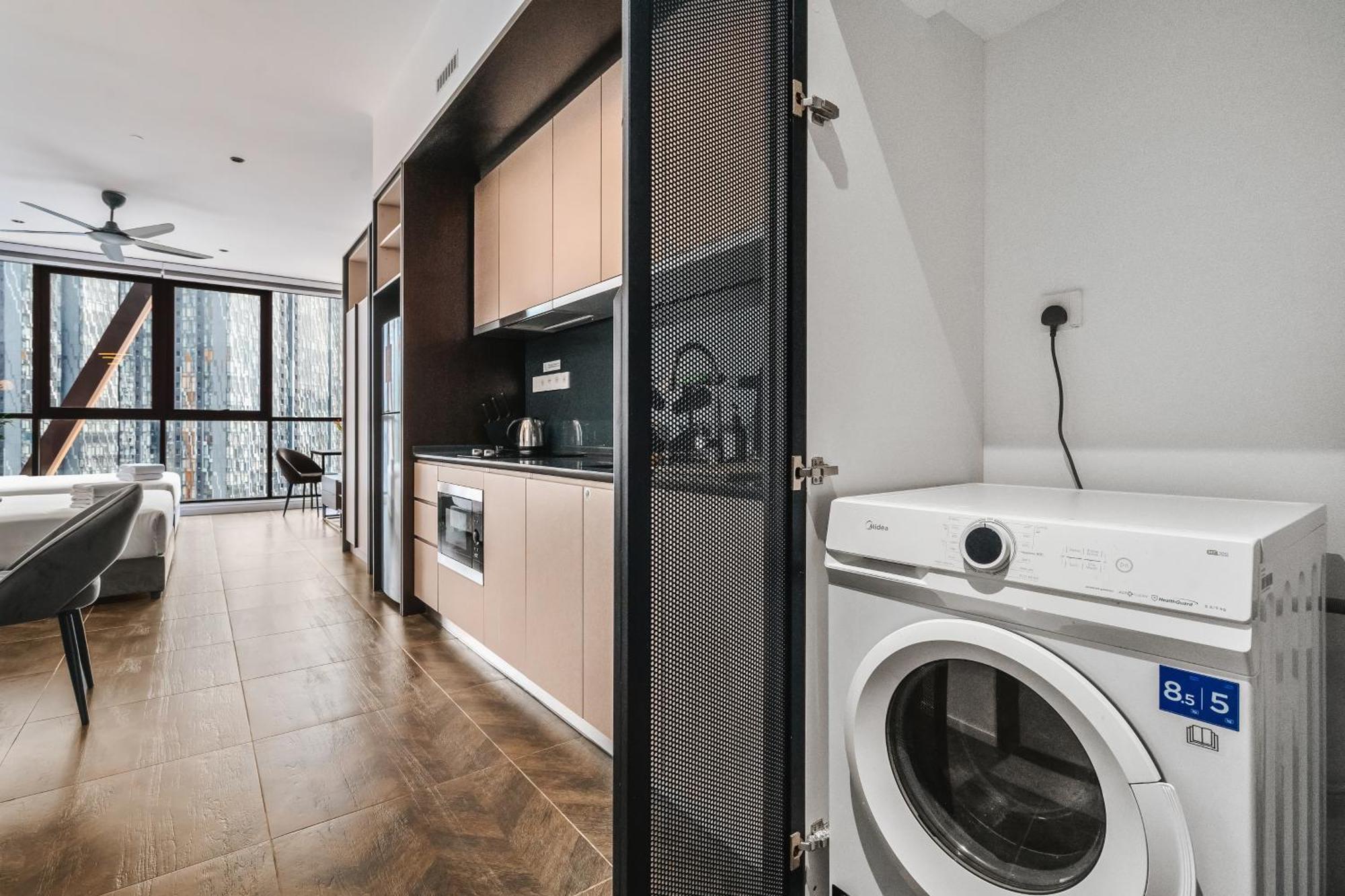 Scarletz Klcc Apartments By Soulasia クアラルンプール エクステリア 写真